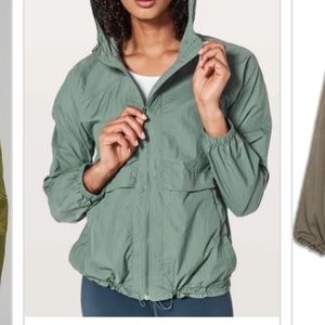 Lululemon Hood Lite Jacket in Green- size 8